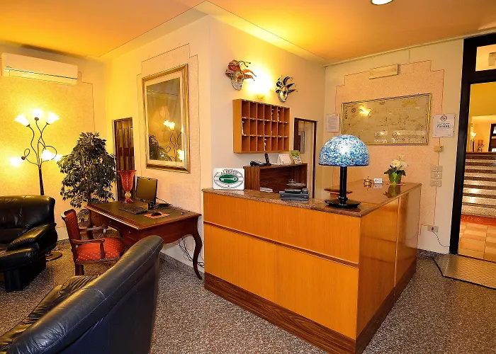 Отель Amba Alagi Маргера